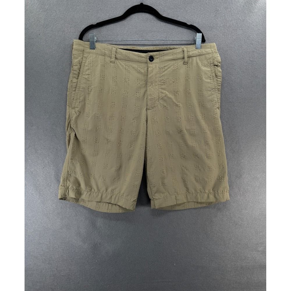 Tommy Bahama Shorts Mens Size 34 (37x11) Khaki Golf On The‎ Green Textured Tan